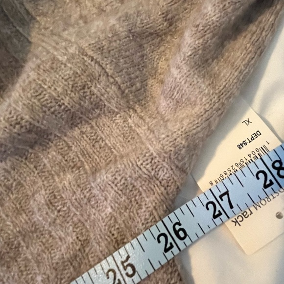 Como Vintage Sweater - Picture 7 of 7